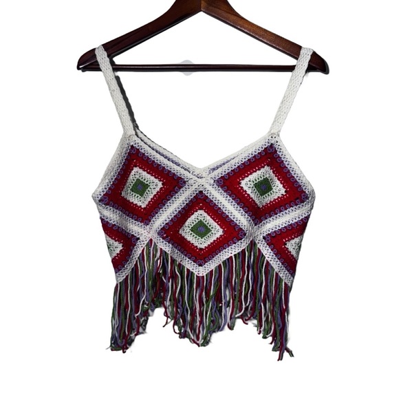 New In Cropped Crochet Knit Granny Square Crop Top Fringe Size Small Medium NWT - Picture 7 of 8